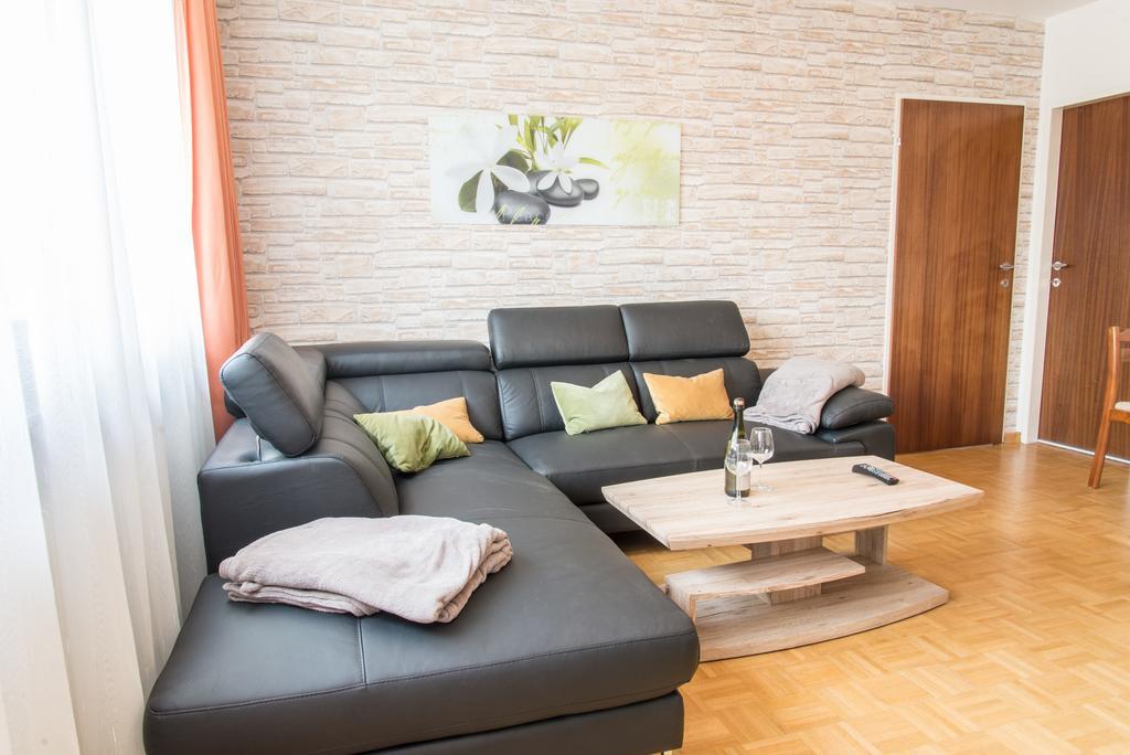 Apartment Seeblick Zell am See Room photo
