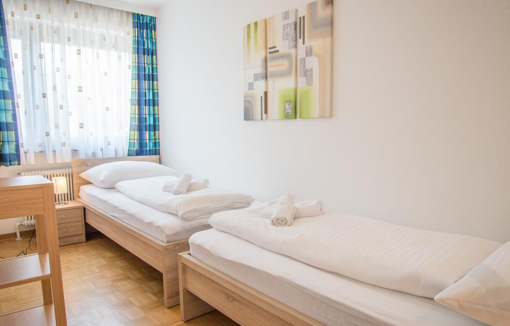 Apartment Seeblick Zell am See Room photo